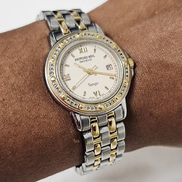 Raymond Weil Geneve Tango Gold Stainless Steel Diamond Bracelet Watch - Picture 5 of 10